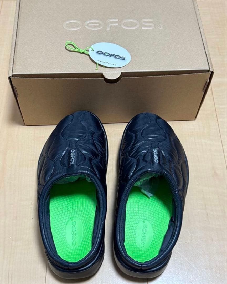 完売品 OOFOS OOcoozie Thermo Mule black