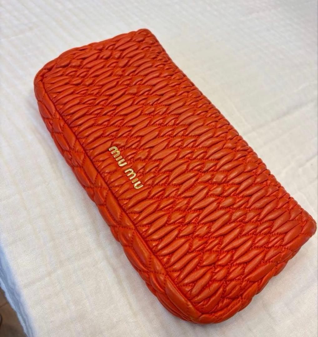 miumiu ショルダーバッグ　クラッチバッグ