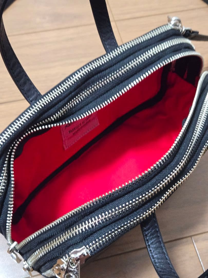 カワカワ　kawakawa　スクエアポシェット　ショルダーバッグ