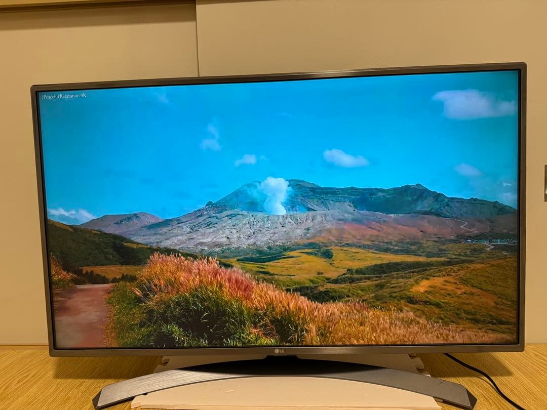 美品LG 43UJ6500 43 インチ　2017年製　⭕️ 4Kネット動画テレビ