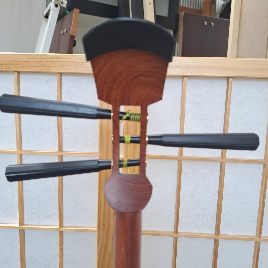 【現状品】三味線　棹太さ約2.55cm　皮破れなし　ソフトケース付き