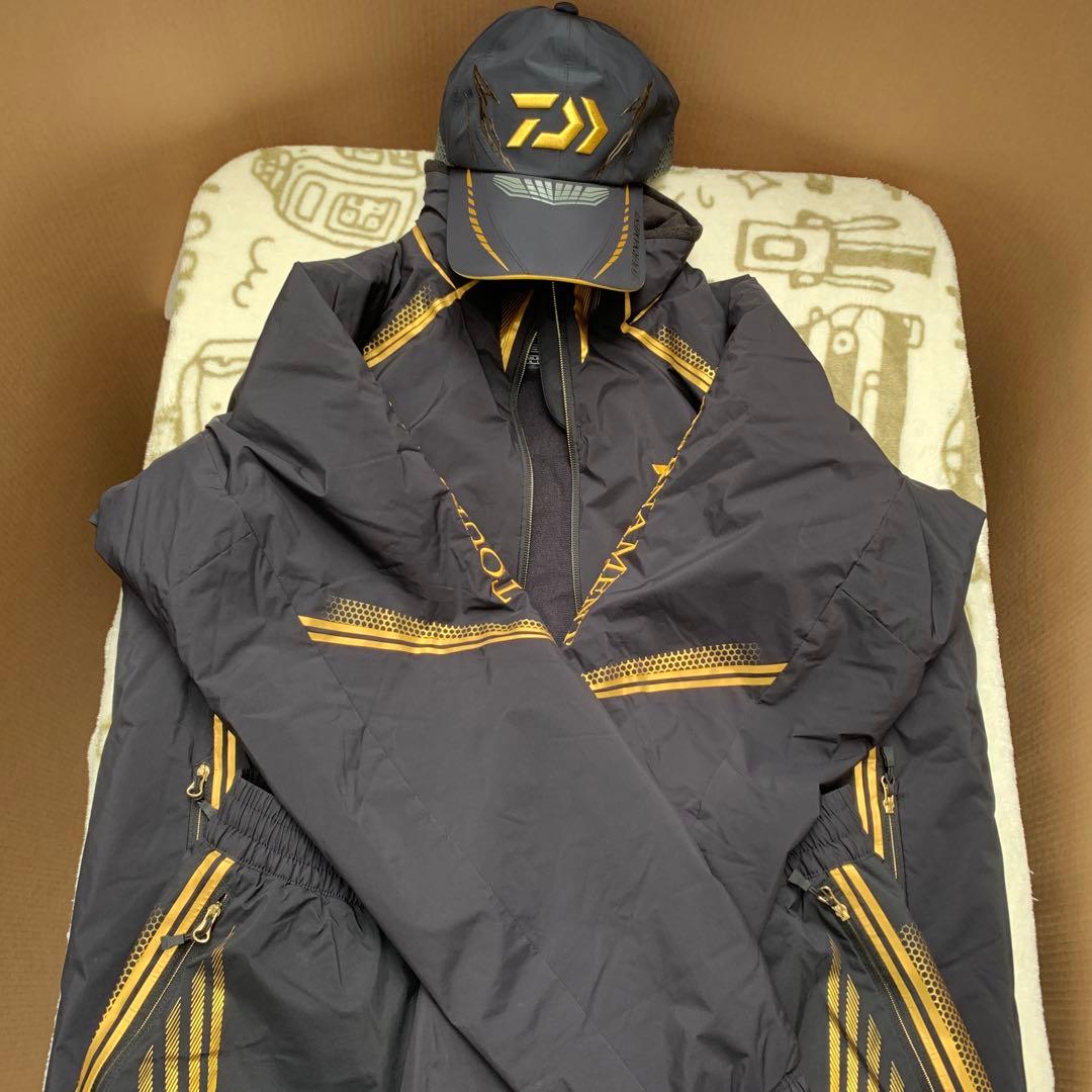 ダイワトーナメントミドルスーツ上下 帽子　グローブセット販売