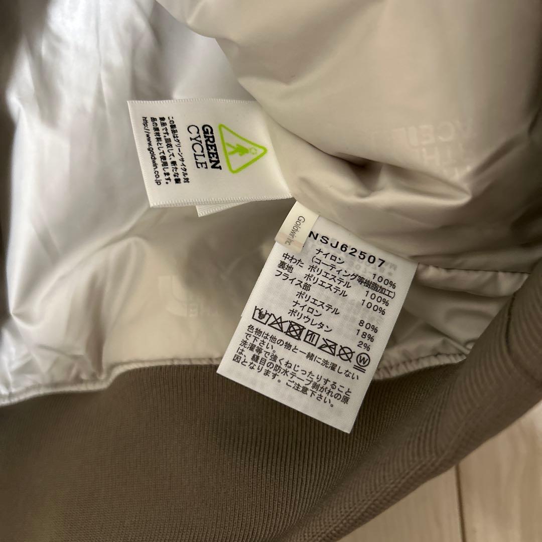 THE NORTH FACE ウィンターボンバージャケット　ホワイトデューン