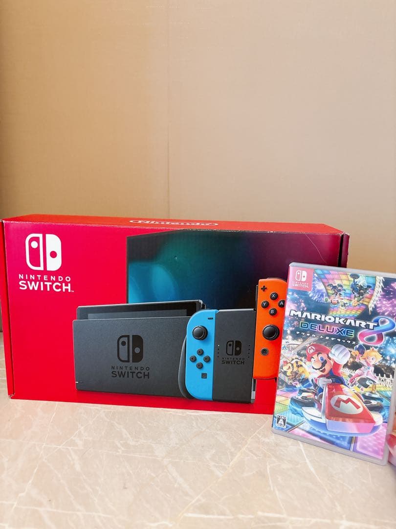 Switch本体&マリオカート(ジョイコン4つ付き