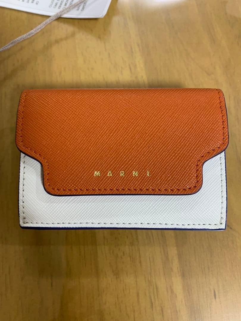 h*＊様 美品マルニ　折り財布