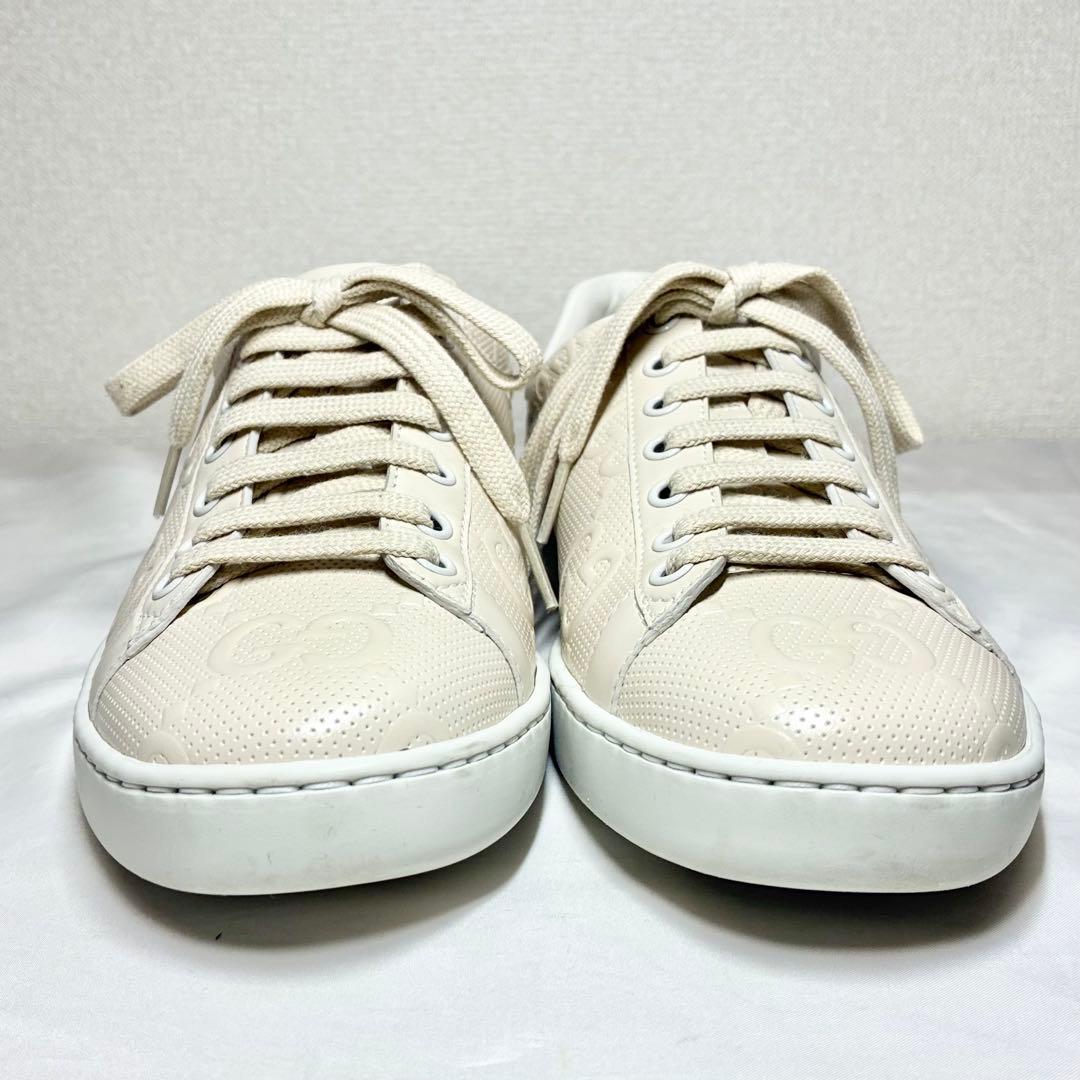 【未使用級】　GUCCI グッチ　GGエンボスロゴ　スニーカー　レディース　24