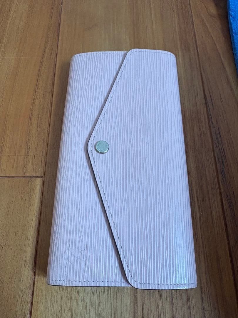 ルイヴィトン　ピンク エピ　長財布