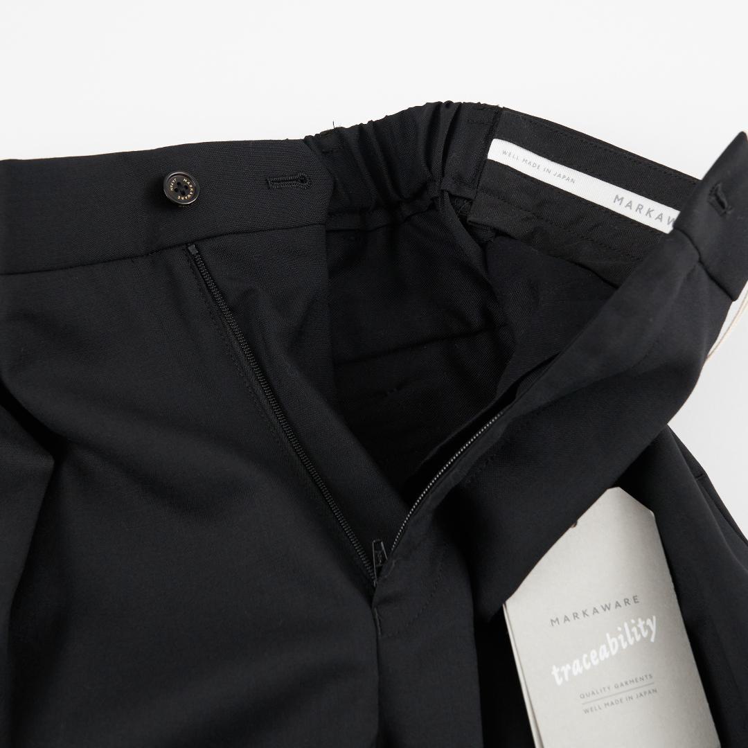 パンツ PEGTOP TROUSERS ORGANIC WOOL TROPICAL