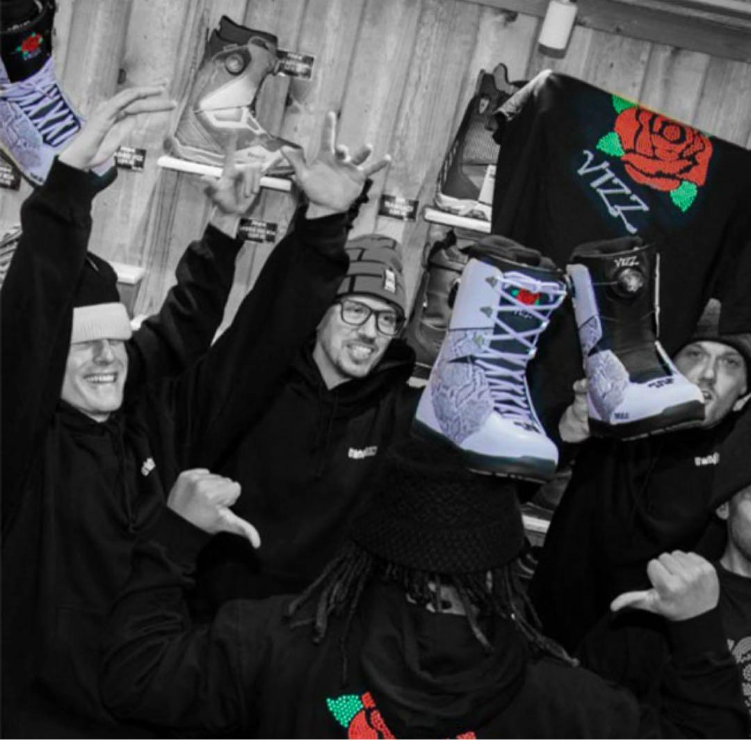 スノーボード thirtytwo LASHED VIZZ 24.0