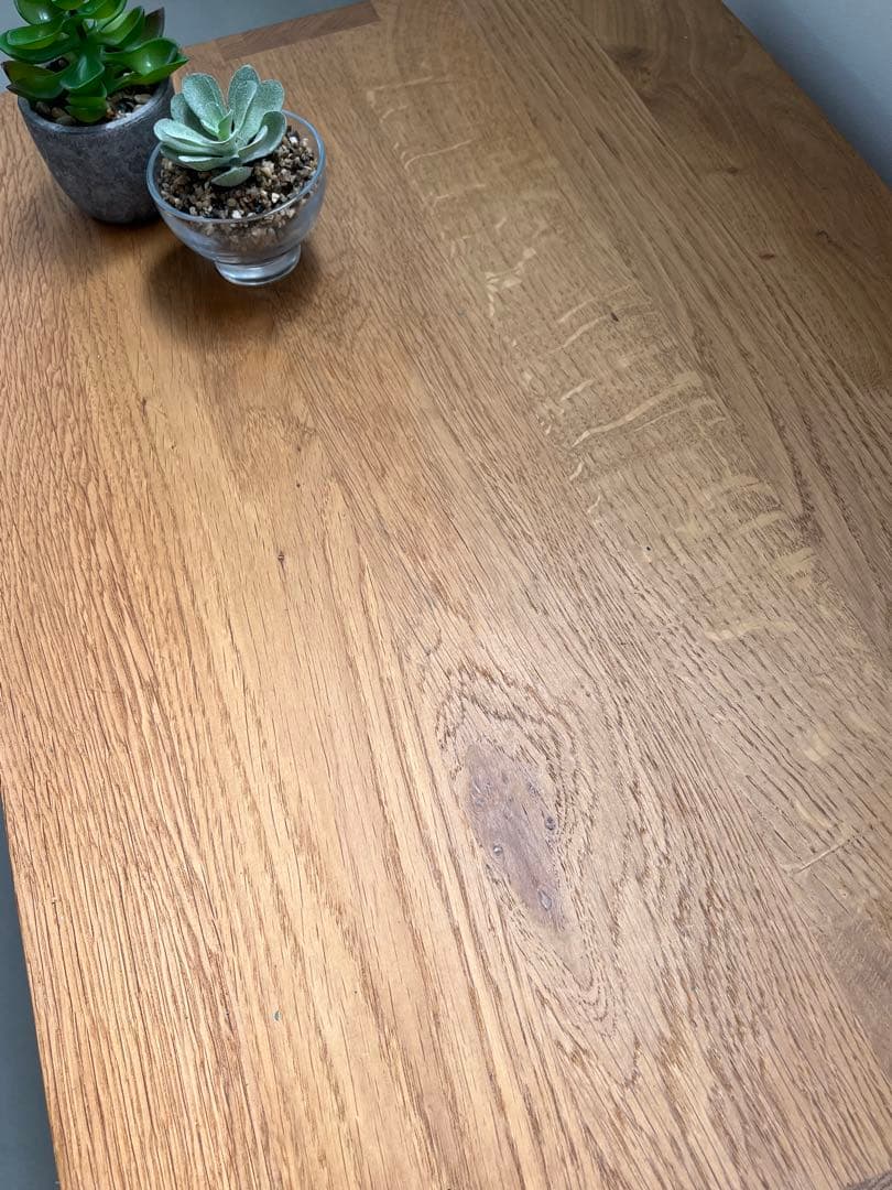 オーク無垢材の木製サイドテーブル