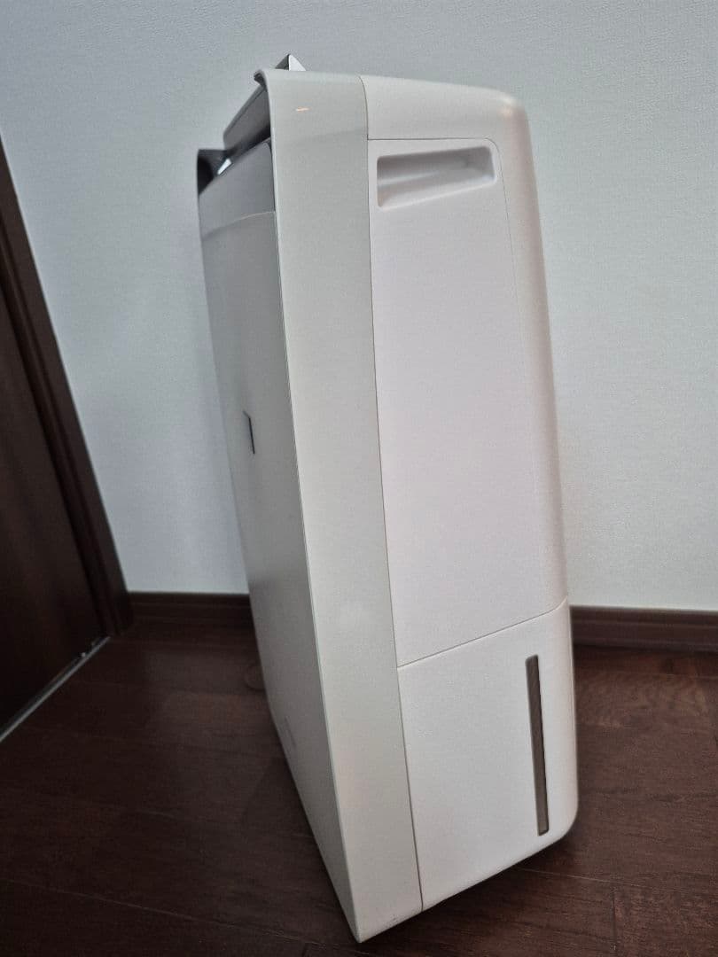 【期間限定値下げ】SHARP 除湿機 CV-L180-W