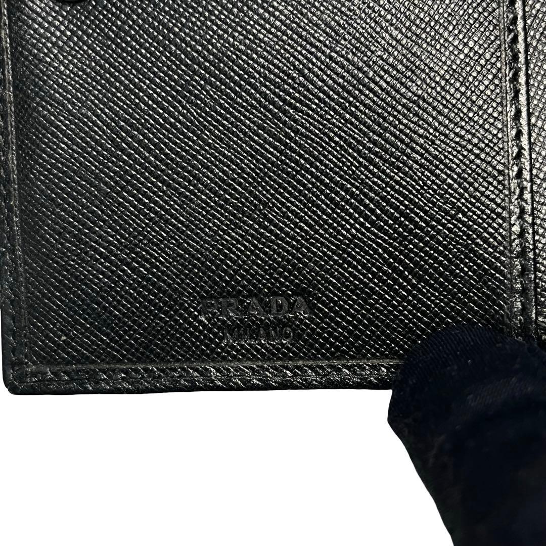 希少✨PRADA プラダ 二つ折り財布 サフィアーノレザー 三角ロゴ ブラック