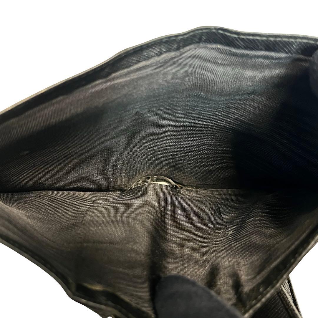 希少✨PRADA プラダ 二つ折り財布 サフィアーノレザー 三角ロゴ ブラック