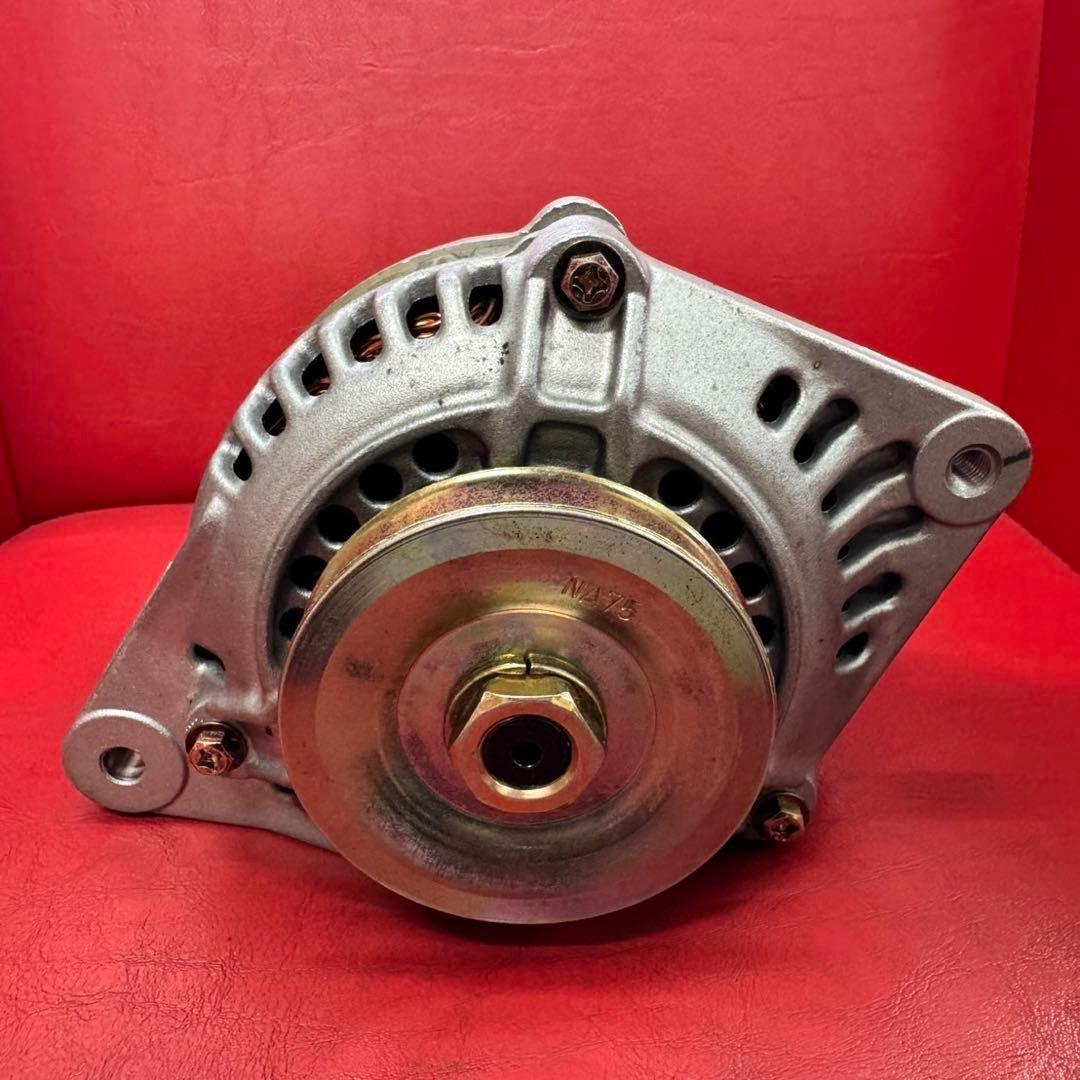 【新品・未使用】オルタネーター・ダイナモ 三菱製 A2T48176B ⑭グロリア