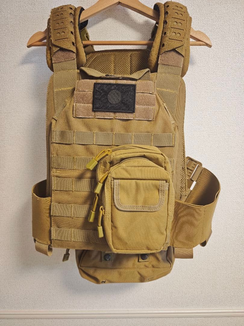 サバゲー プレートキャリア コヨーテ ミリタリー Taylor Japan