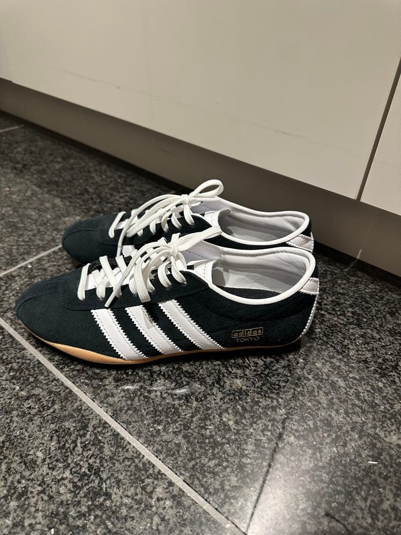 adidas TOKYOトーキョー