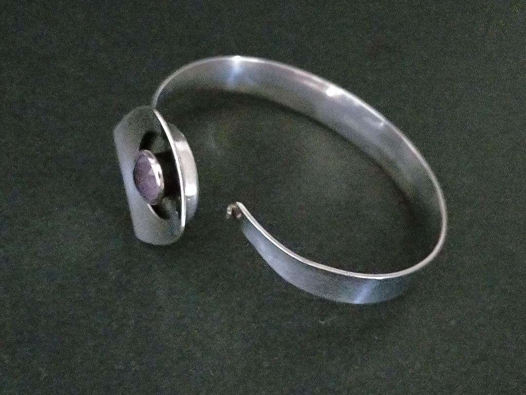 北欧ヴィンテージ　スウェーデン ALTON アルトン工房 アメジストのバングル