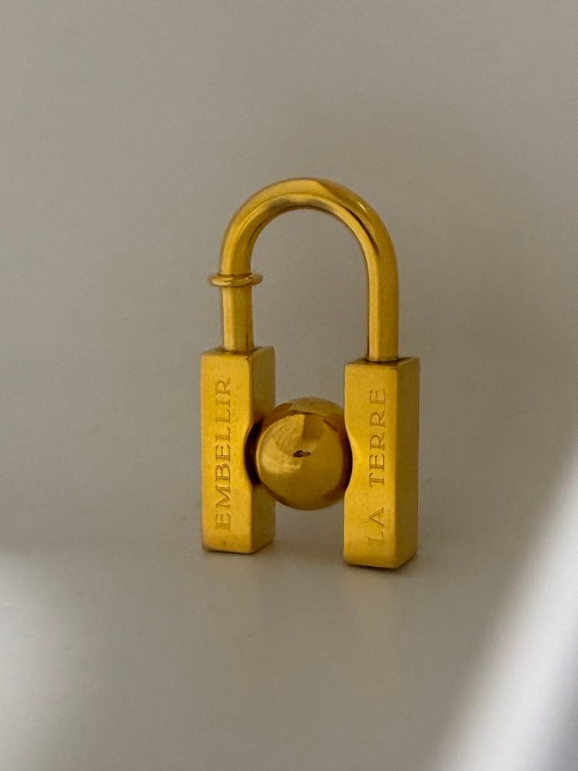 HERMES エルメス カデナ 2001年 限定 地球 ゴールド