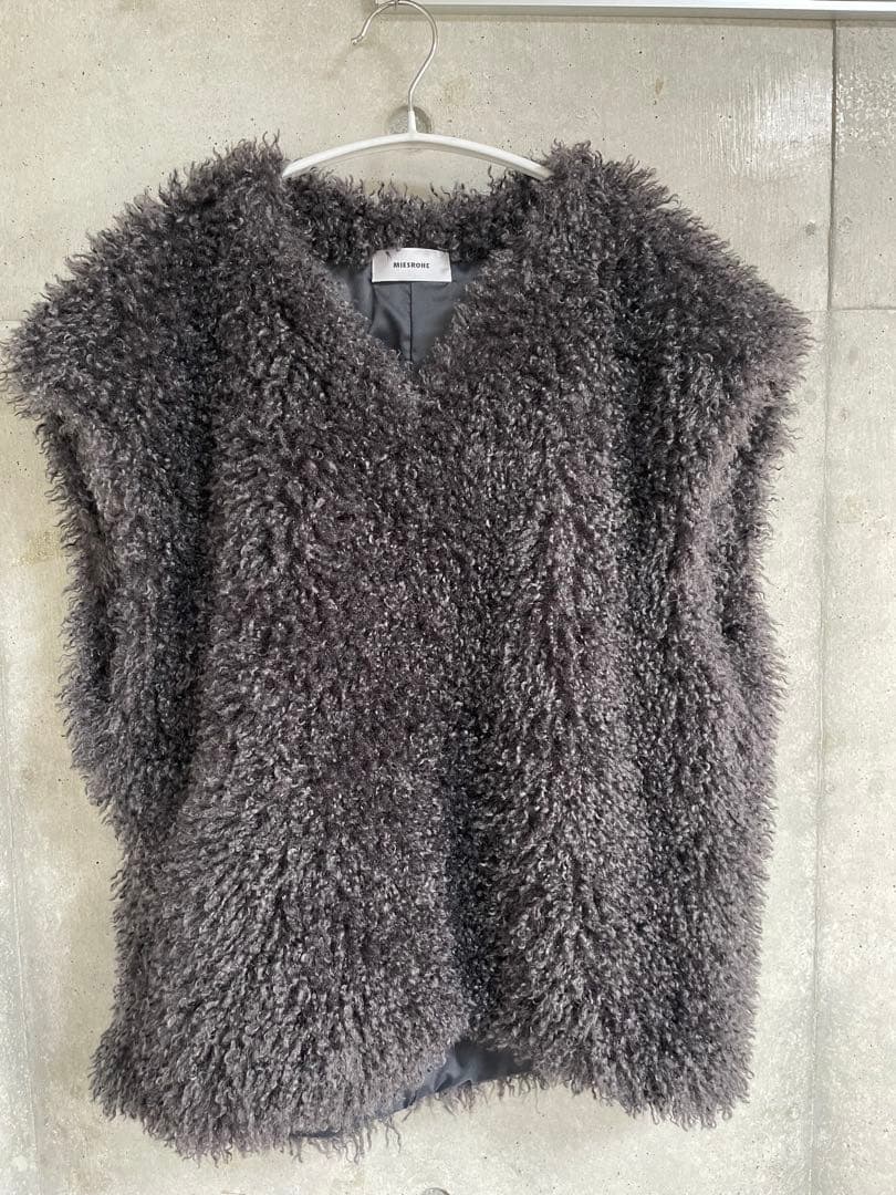 極美品⭐︎クリーニング済み⭐︎ミースロエ⭐︎シャギーベスト
