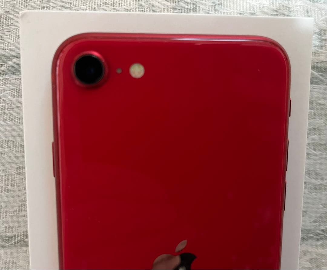 美品iPhone SE 第2世代　64GB PRODUCT (RED)