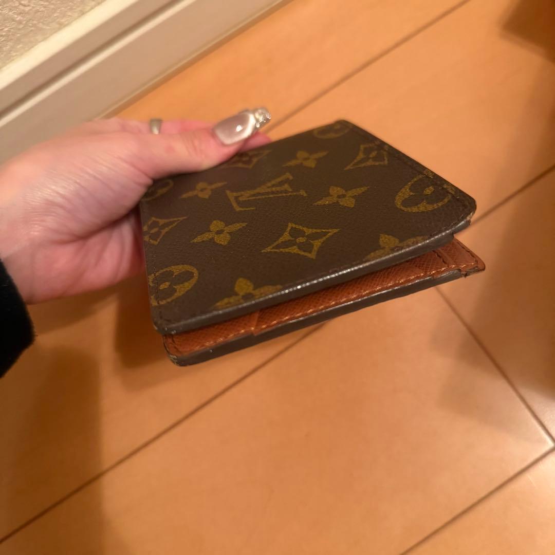 ルイヴィトン　ポルトフォイユ　ミュルティプル　折財布　モノグラム　レザー