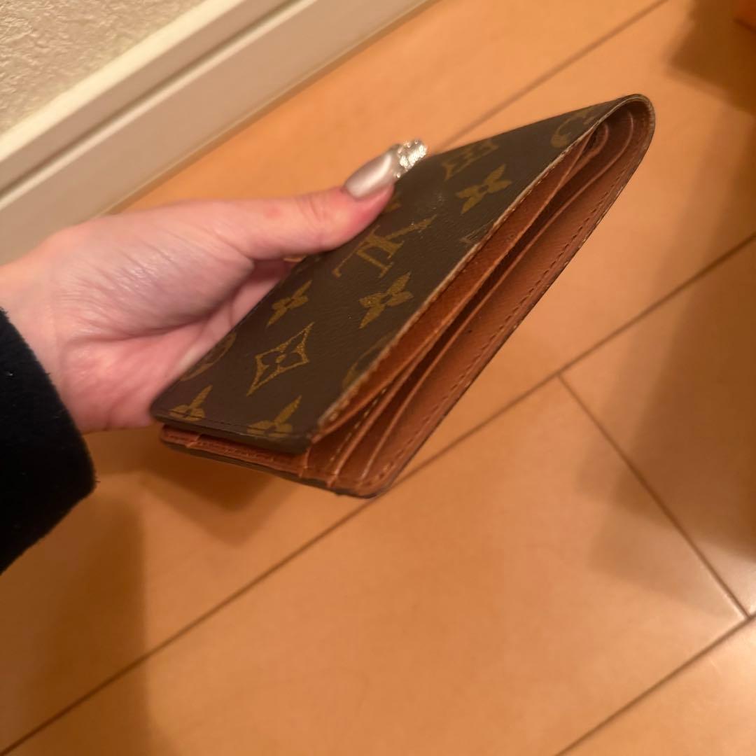ルイヴィトン　ポルトフォイユ　ミュルティプル　折財布　モノグラム　レザー