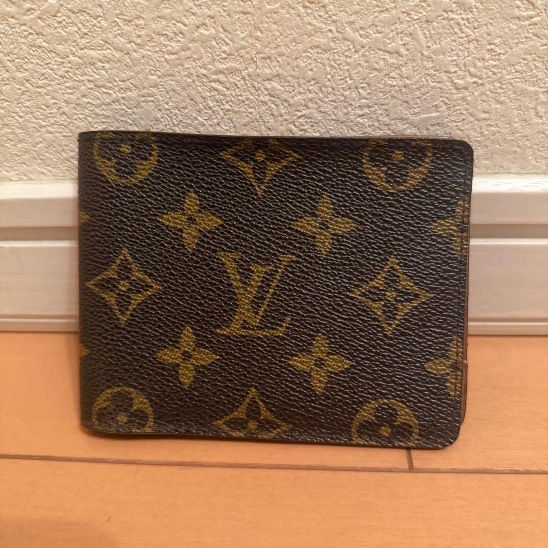 ルイヴィトン　ポルトフォイユ　ミュルティプル　折財布　モノグラム　レザー