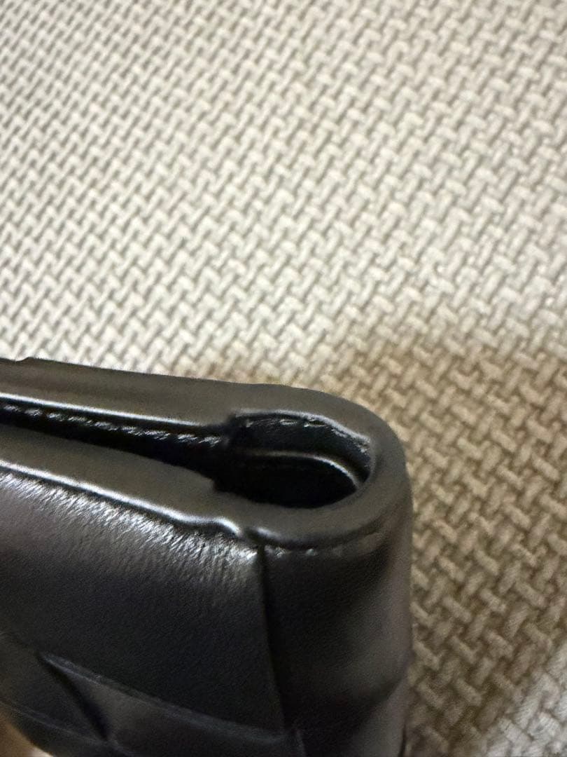 Bottega Veneta ボッテガヴェネタ　ブラックレザー二つ折り財布