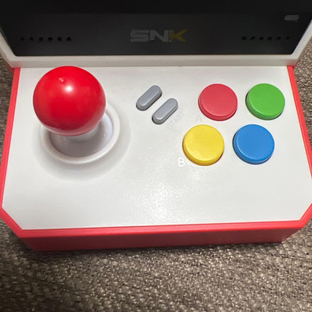 SNK ネオジオミニ本体、コントロールパッド白黒セット