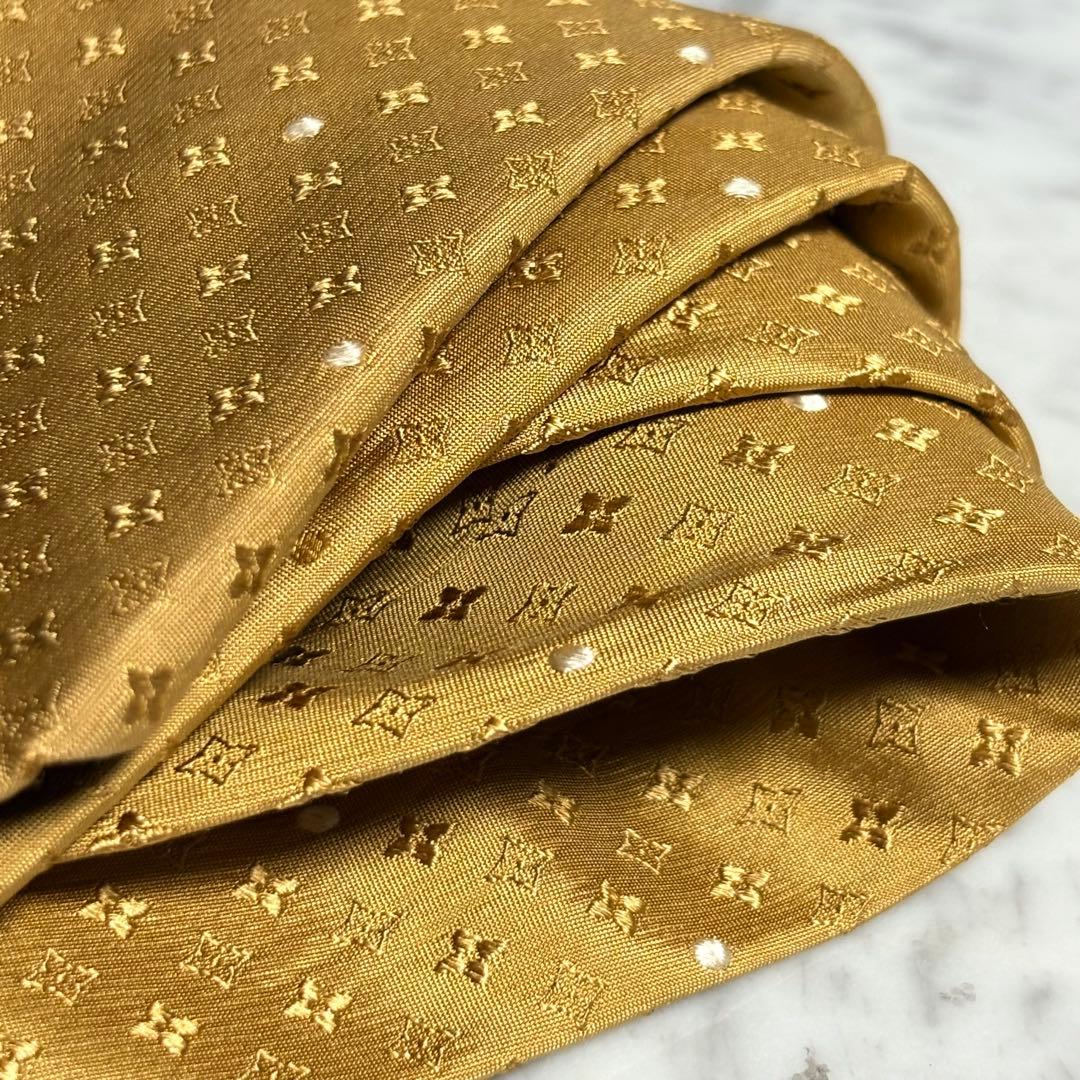 LOUIS VUITTON ネクタイ ゴールド系 モノグラム柄