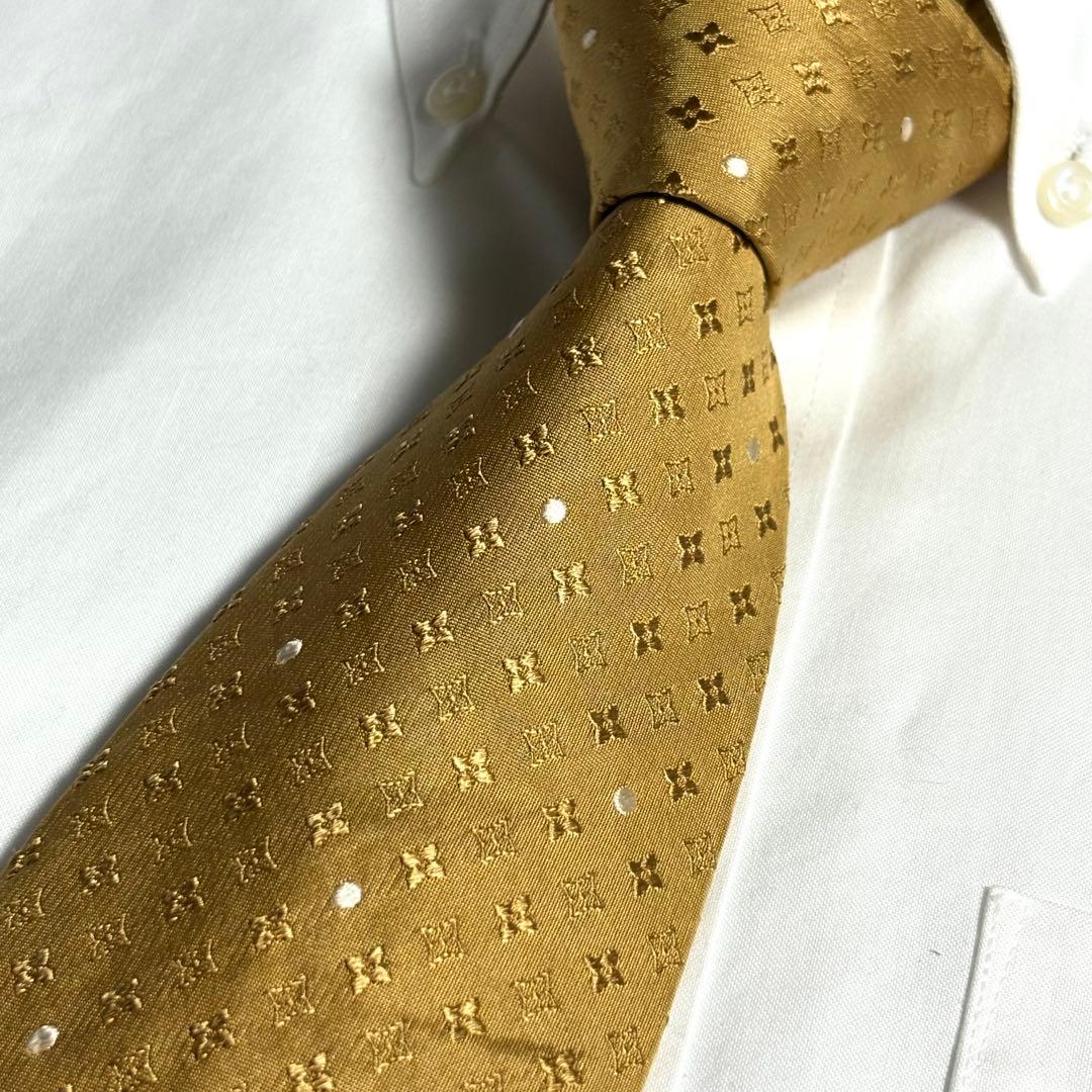 LOUIS VUITTON ネクタイ ゴールド系 モノグラム柄