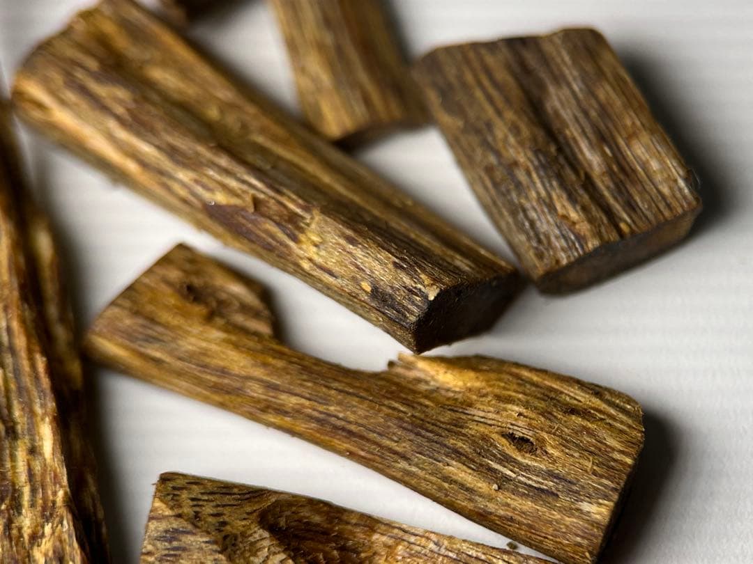 お香 天然沈香 六国五味聞香用 伽羅 香木 3ーSー10.258