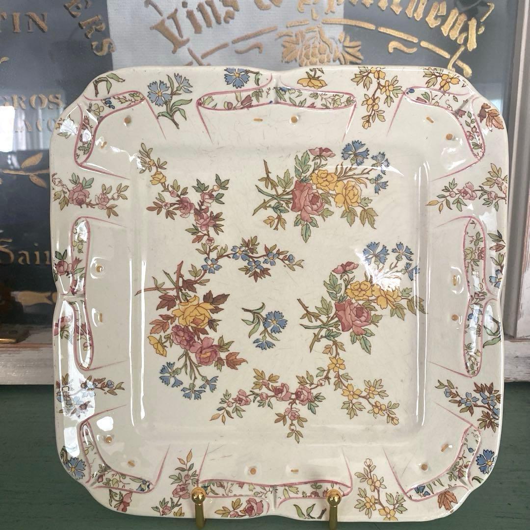 【fufufu. 様】サルグミンヌルイ15世スクエアプレート