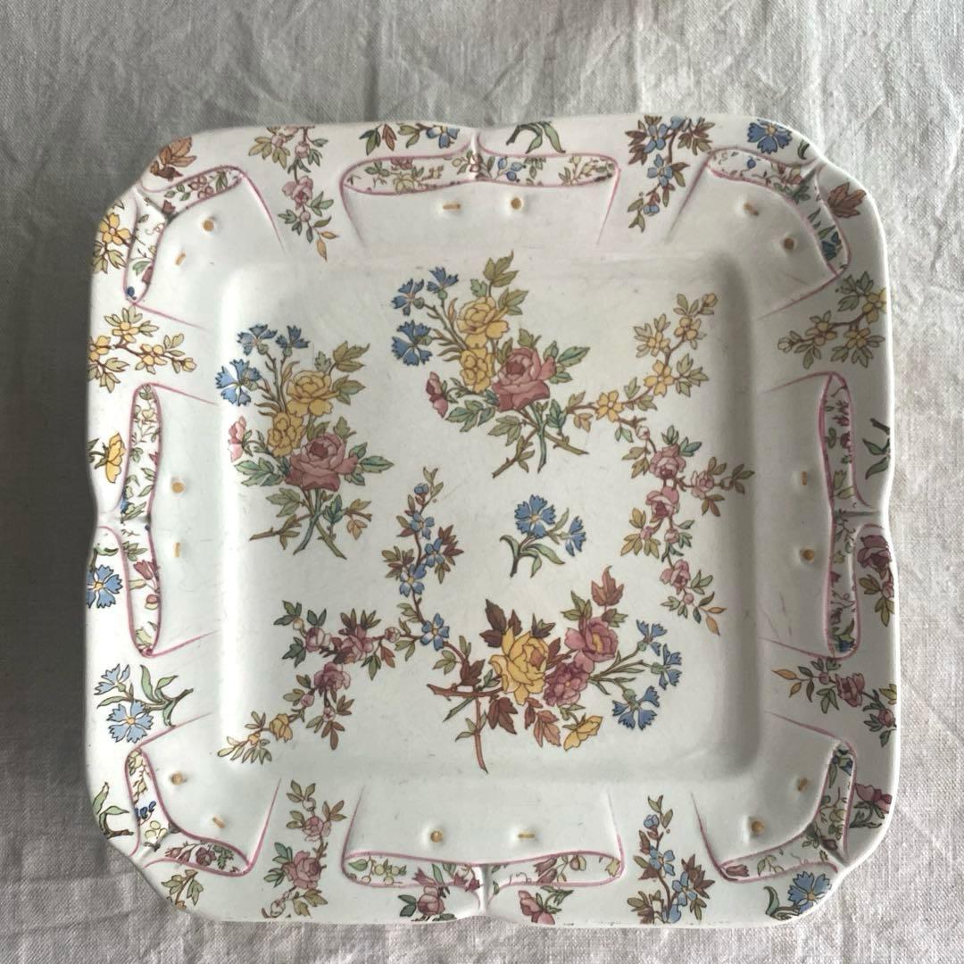 【fufufu. 様】サルグミンヌルイ15世スクエアプレート