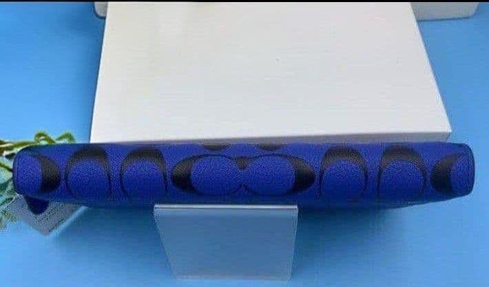 新品未使用コーチ長財布シグネチャーロングジップブルーレディースメンズ送料無料