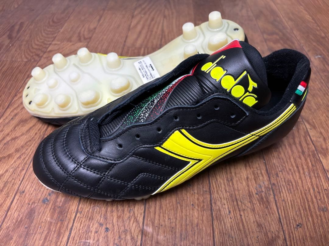 ディアドラ　コモ MD PRO ロベルトバッジョ　25cm サッカースパイク