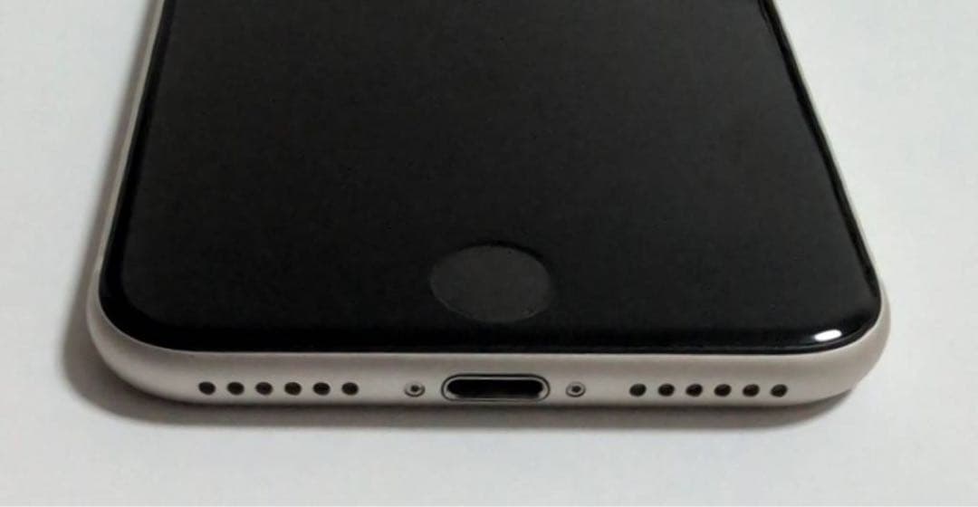 iPhone se 第3世代 128gb スターライト 本体 SIMフリー