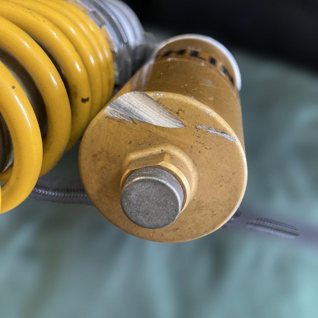 yss117 ÖHLINS リアサスペンション イエロー/ゴールド