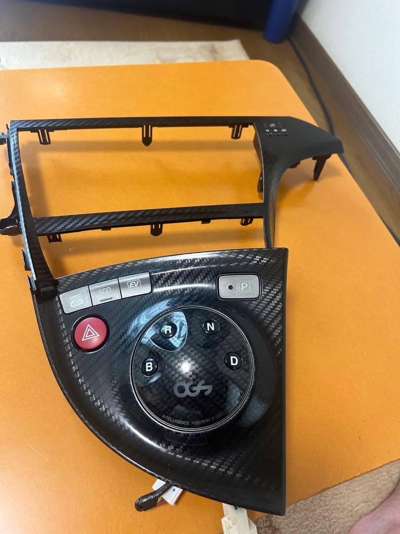 30プリウスOGSシフトスイッチ（限定品）カーボン GSカーボン調パネルセット