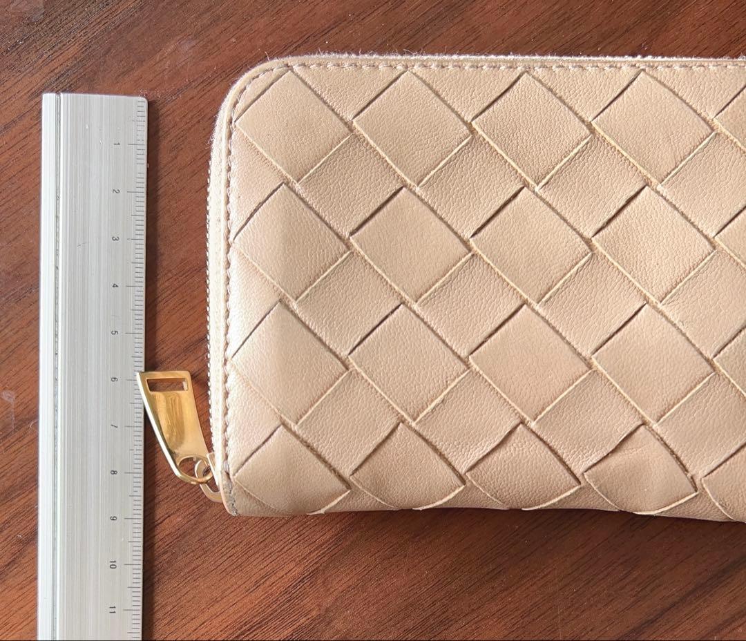 ボッテガヴェネタ ミニ財布　ラウンドジップ イントレチャート