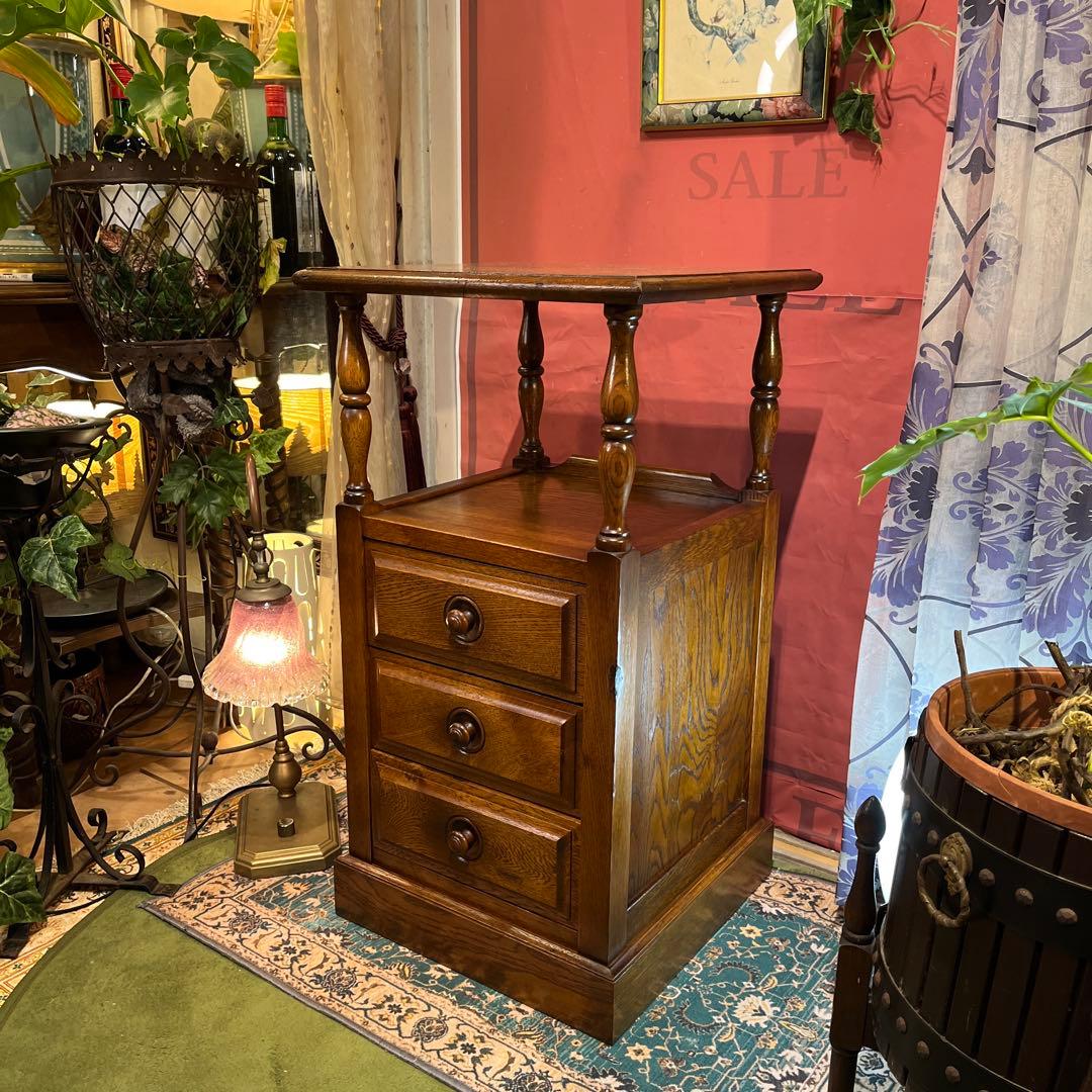 絵里花　国産ヴィンテージ 北海道　エゾ民芸　アクセントキャビネット