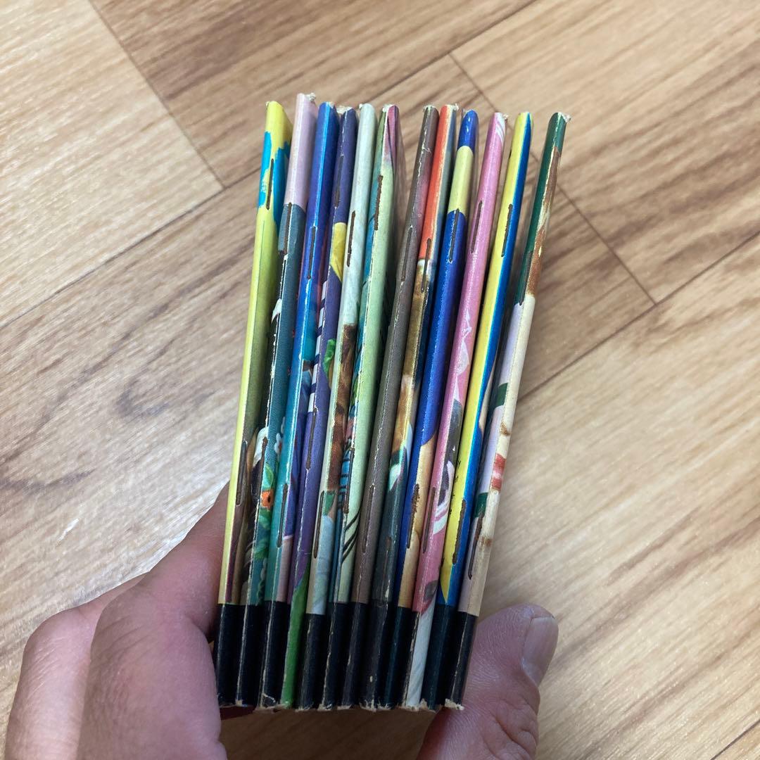 洋書 Golden Dozen Little Pocket Manuals