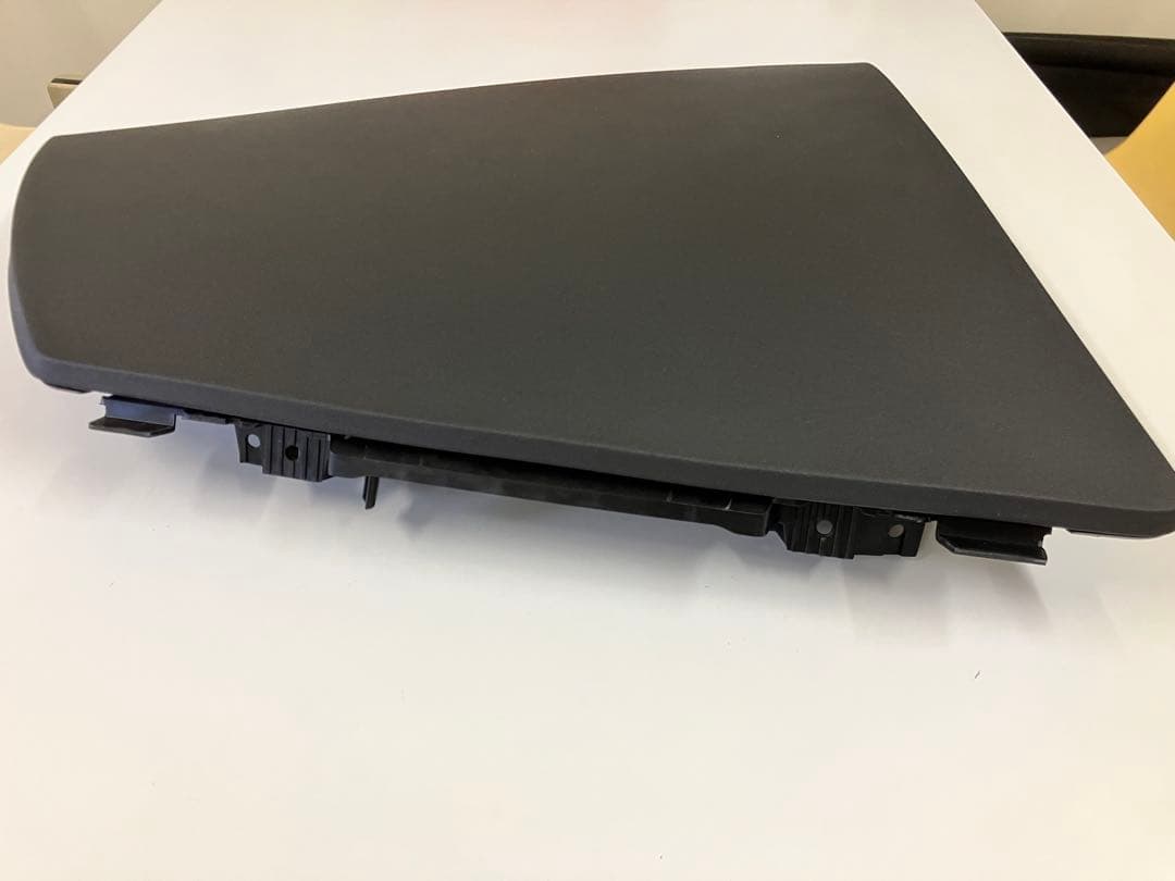 美品！シトロエンC4ピカソ　ダッシュボードフタ左右