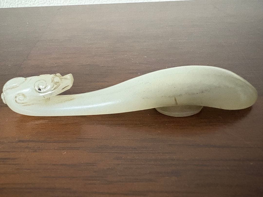 石？玉？の中国的置物　中国美術　帯勾 9cm強 27g