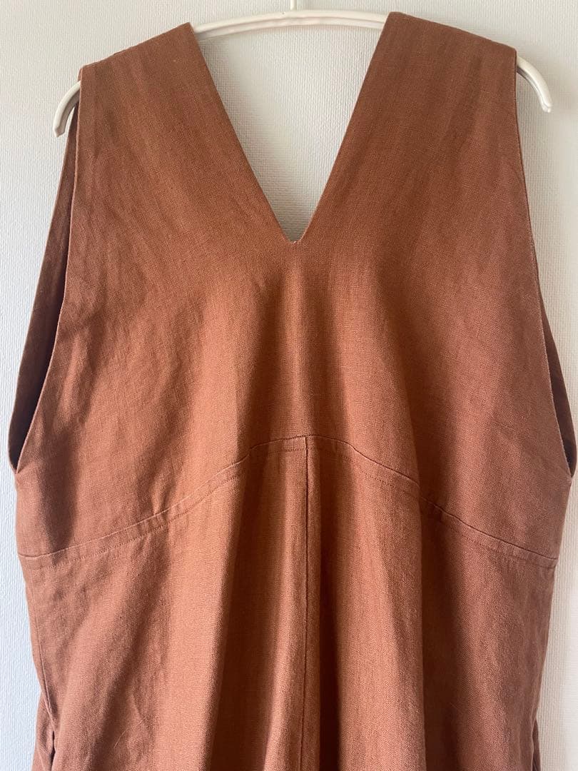 nuno. ヌーノ Kyoko Izumiyaブラウン Vネック オールインワン