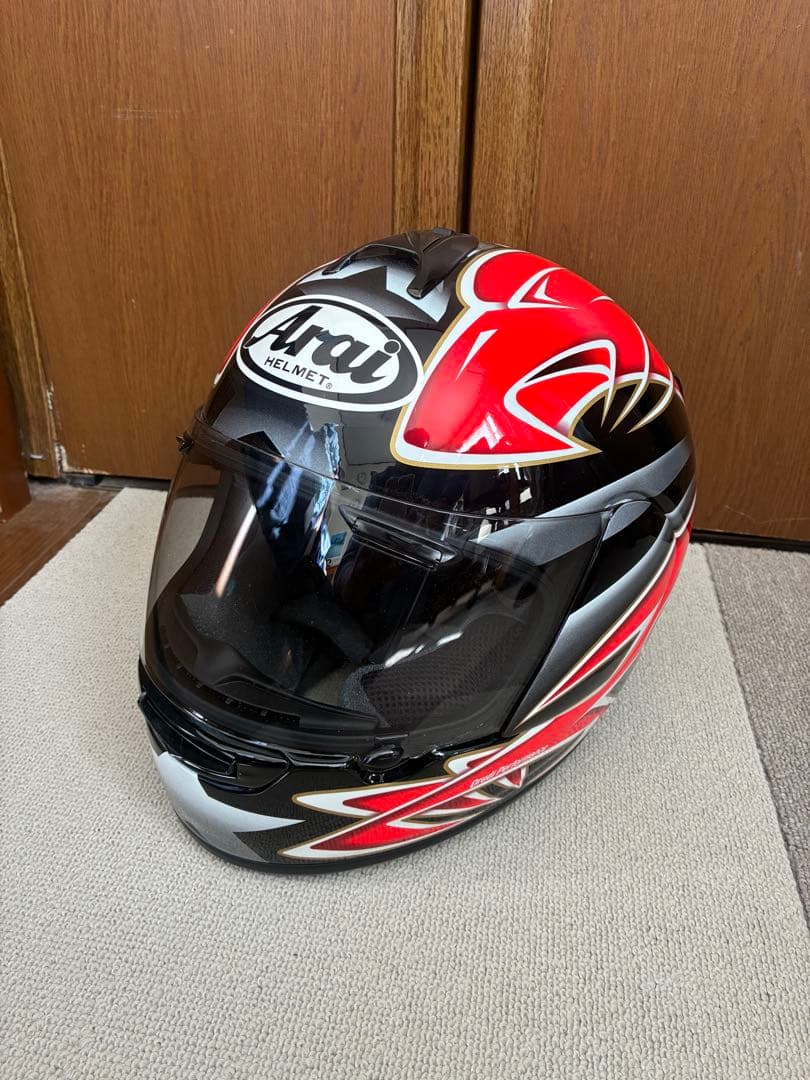 Arai フルフェイスヘルメット レッド/ブラック