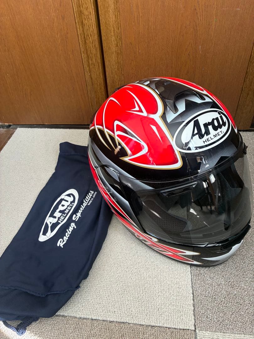 Arai フルフェイスヘルメット レッド/ブラック