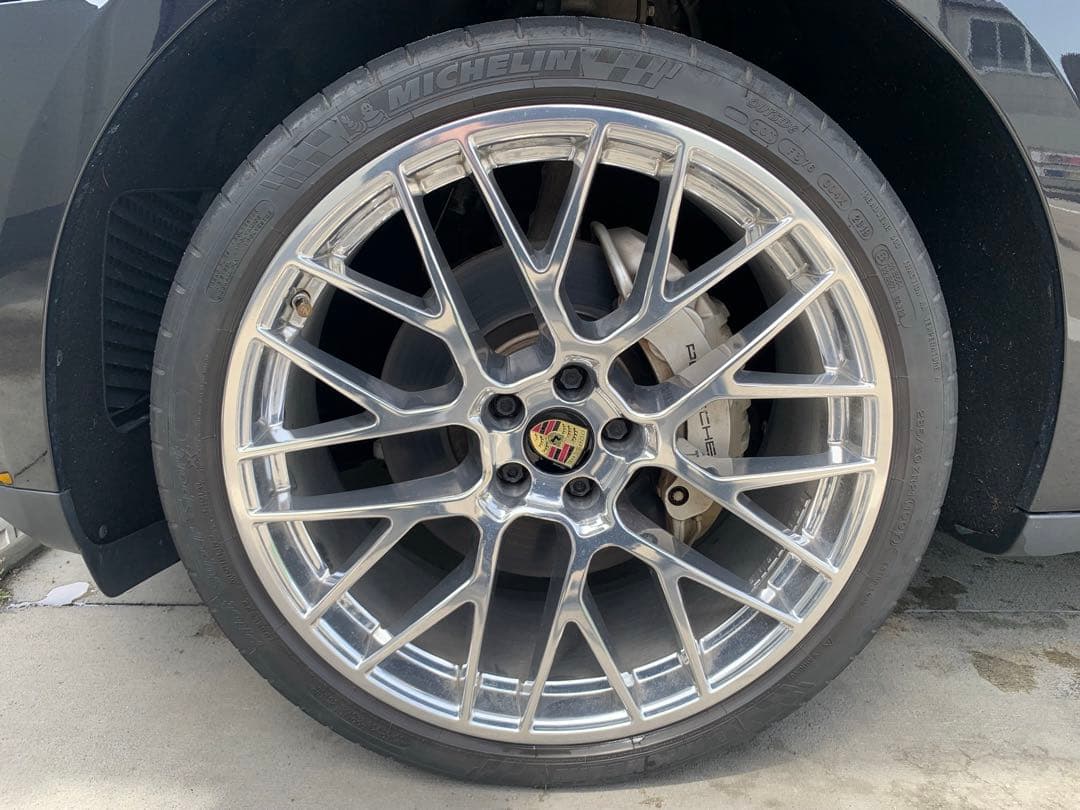 ポルシェ 21インチ ホイール 空気圧センサー入り