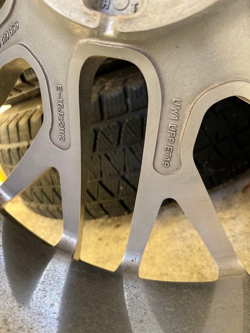 ポルシェ 21インチ ホイール 空気圧センサー入り