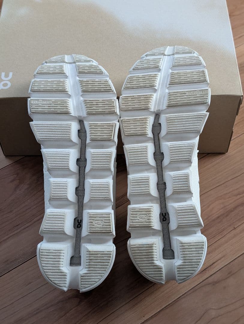 on Cloud5 White　26.5